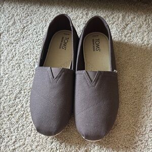 NWOT Women’s TOMS Alpagarta Classic size 9.5